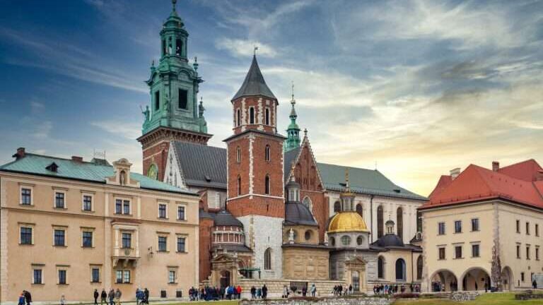 Darmowe bilety na Wawel w Listopadzie? Odkryj jakie 3 wystawy odwiedzić! 1 Darmowe Bilety
Bilety na Wawel