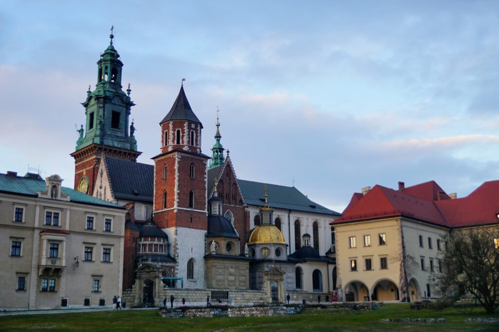 Wawel - jak dojechać i gdzie zaparkować? 1 parking Wawel, zwiedzanie wawelu